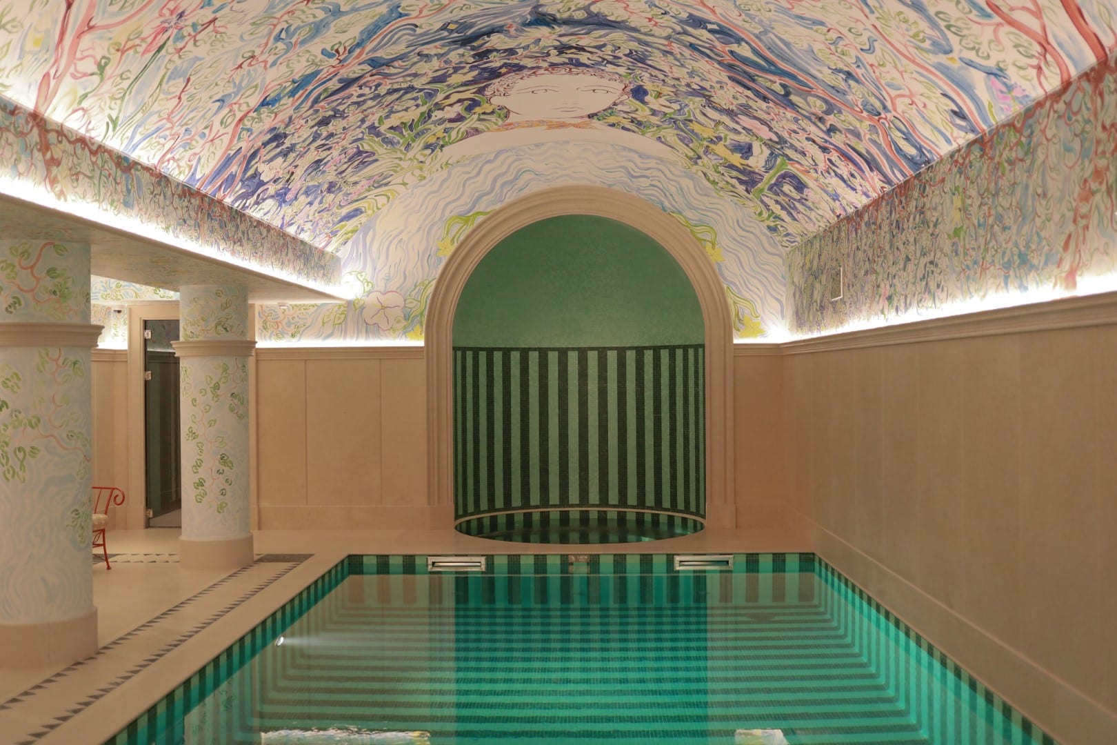 Piscine de l'hôtel Le Grand Mazarin @LaneOliveri